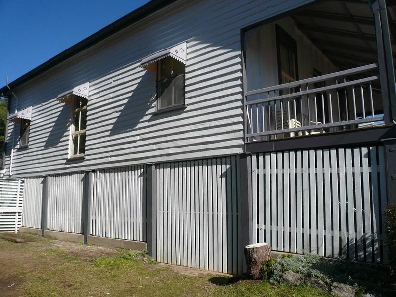 16 Elizabeth Street, Esk QLD 4312