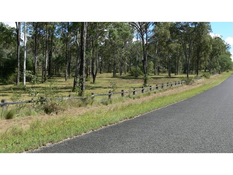 121 Windsor Drive, Mount Hallen QLD 4312