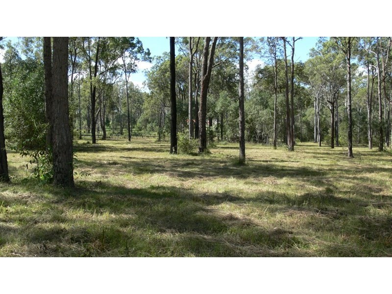 121 Windsor Drive, Mount Hallen QLD 4312