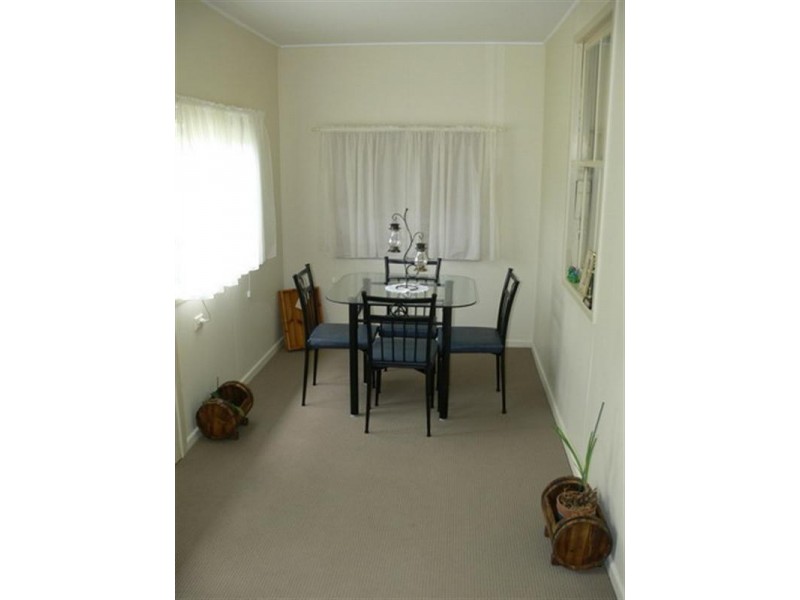 1/17 Barbour Street, Esk QLD 4312