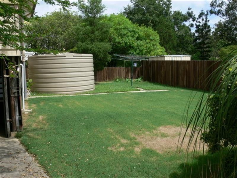1/17 Barbour Street, Esk QLD 4312