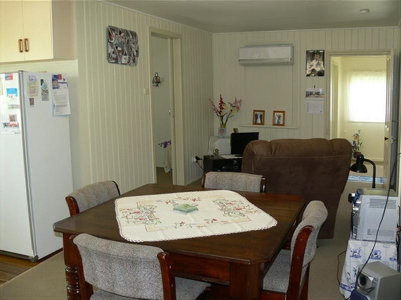 1/17 Barbour Street, Esk QLD 4312