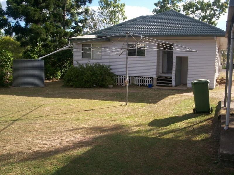 22 George Street, Toogoolawah QLD 4313