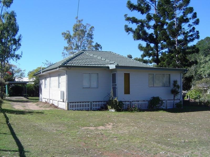 22 George Street, Toogoolawah QLD 4313