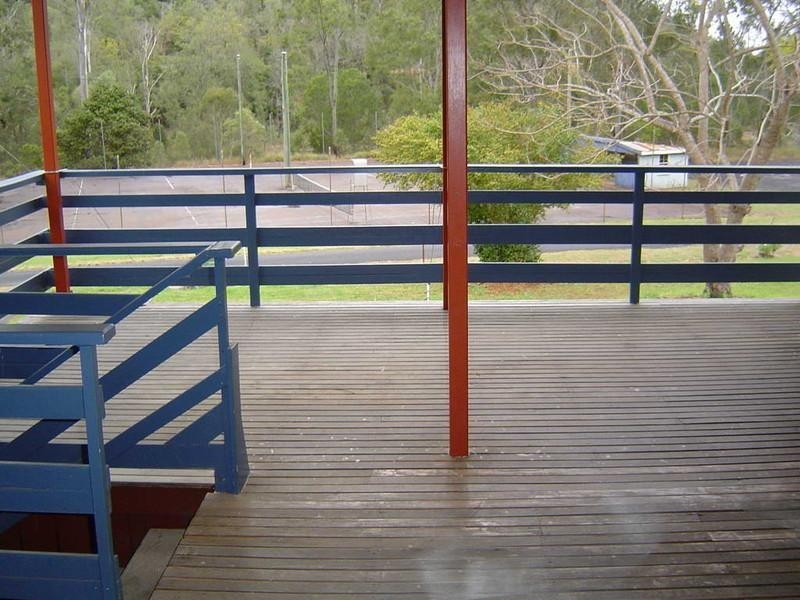 11 Gipps Street, Somerset Dam QLD 4312