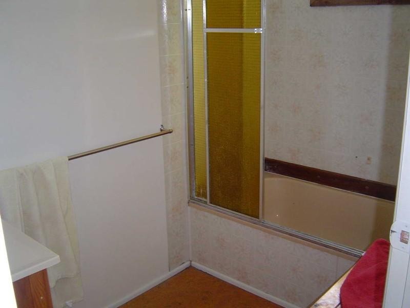 11 Gipps Street, Somerset Dam QLD 4312