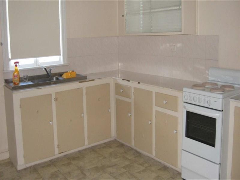 24 Short Street, Esk QLD 4312