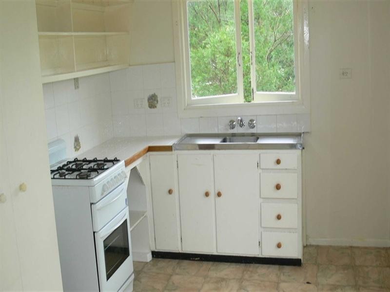 23 Down Street, Esk QLD 4312