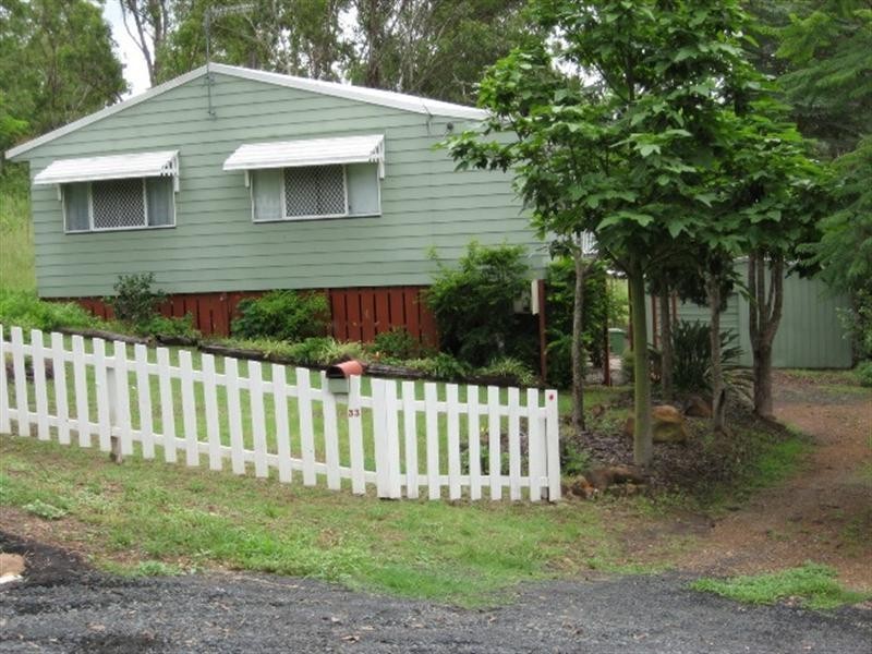 33 Elizabeth Street, Esk QLD 4312