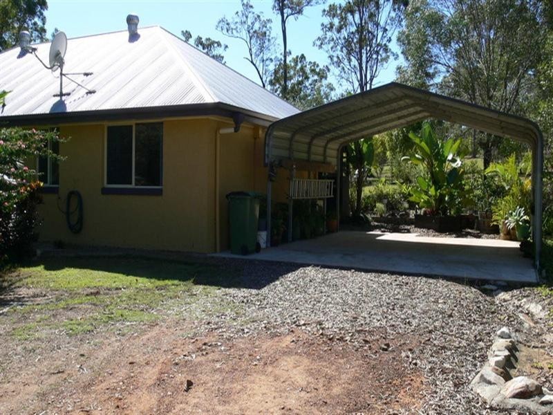 42 Buckingham Court, Mount Hallen QLD 4312