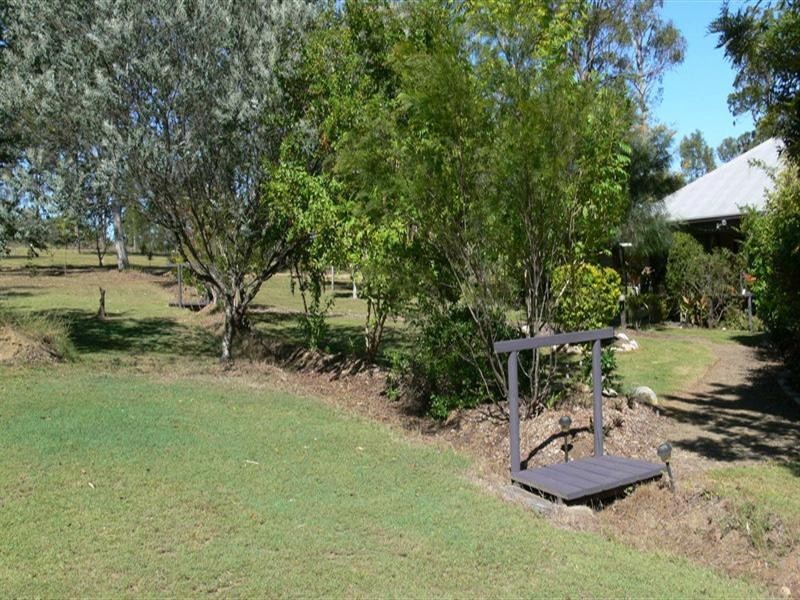 42 Buckingham Court, Mount Hallen QLD 4312