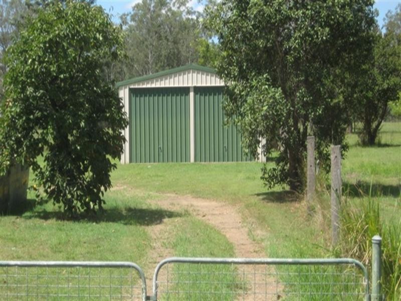 16 Latters Lane, Esk QLD 4312