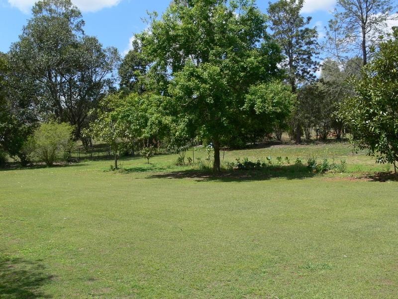 242 Esk Hampton Road, Esk QLD 4312