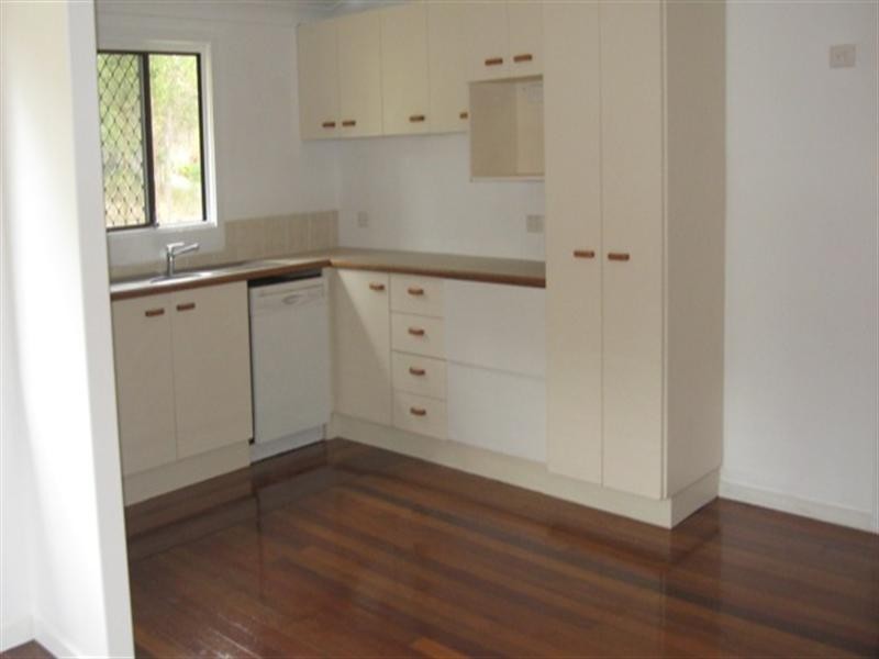 205 Highland Street, Esk QLD 4312