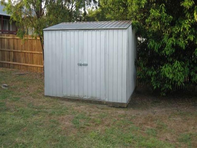 24 Down Street, Esk QLD 4312