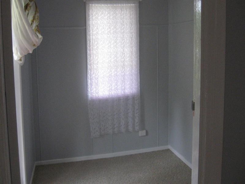 22 Down Street, Esk QLD 4312