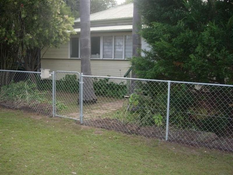 7 Adelaide Street, Esk QLD 4312