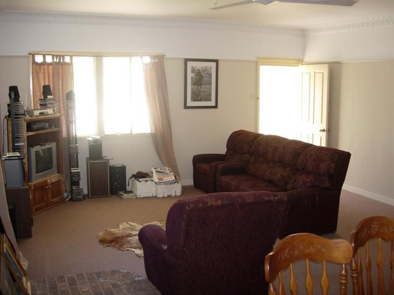 66 Ipswich Street, Esk QLD 4312