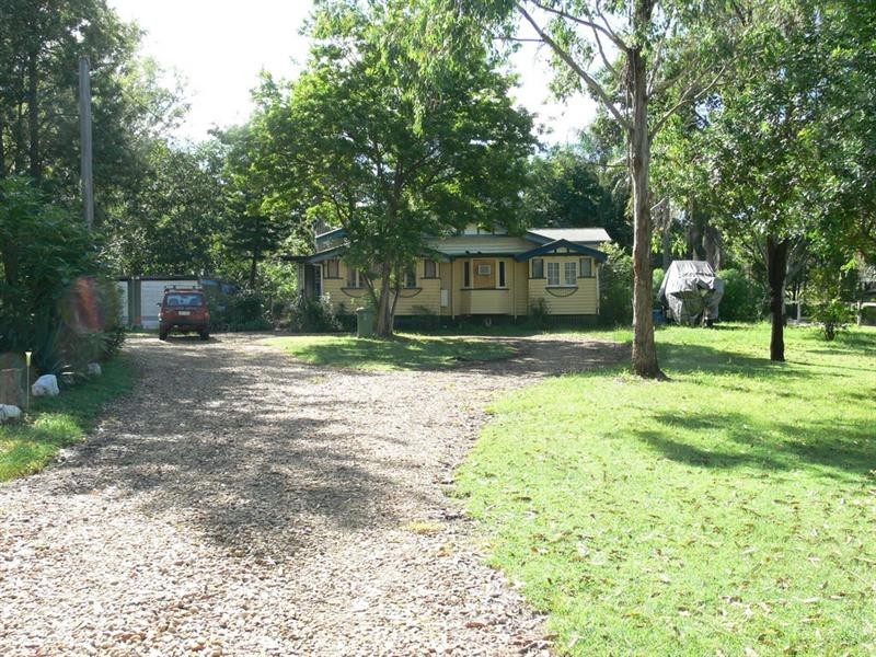 34 Middle Street, Esk QLD 4312