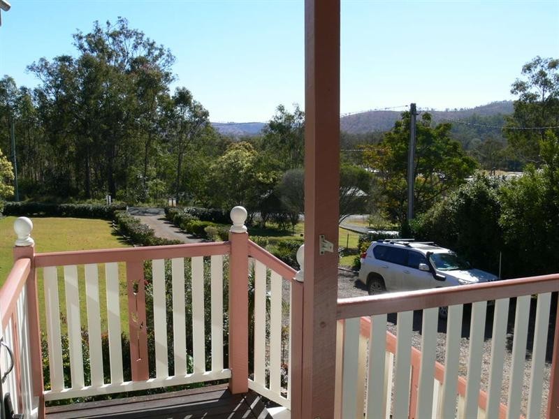 44 Barbour Street, Esk QLD 4312