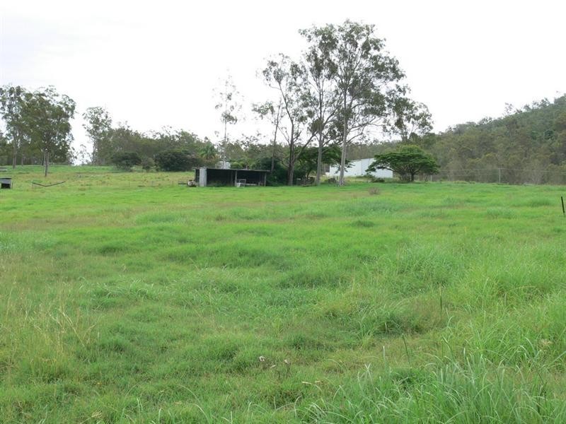 377 Willaura Drive, Mount Hallen QLD 4312
