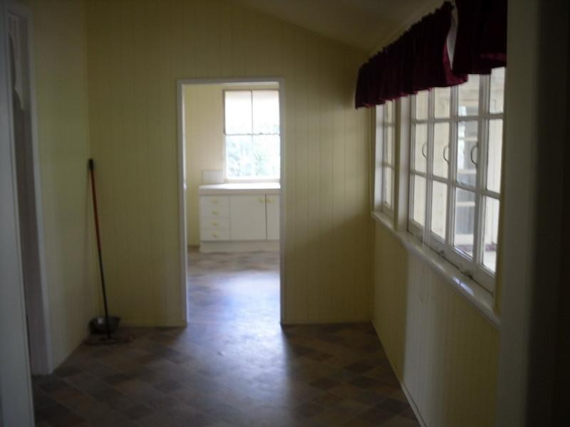 22 Barbour Street, Esk QLD 4312