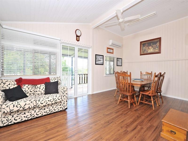 36 Old Station Road, Mount Hallen QLD 4312