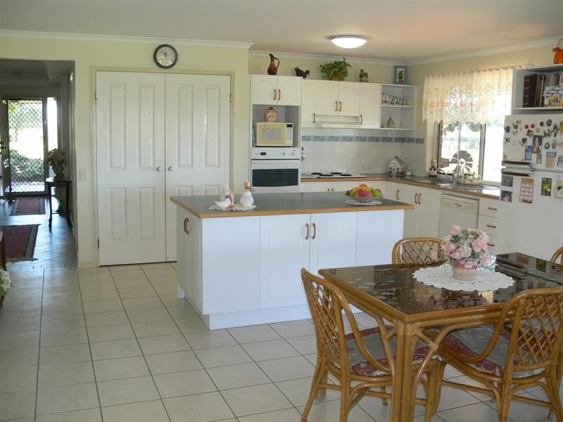 Glamorgan Vale QLD 4306