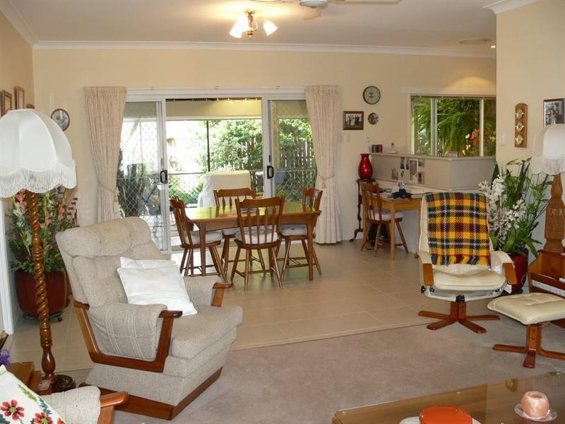 19 Russell Street, Esk QLD 4312