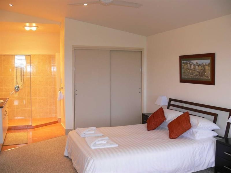 Ravensbourne QLD 4352