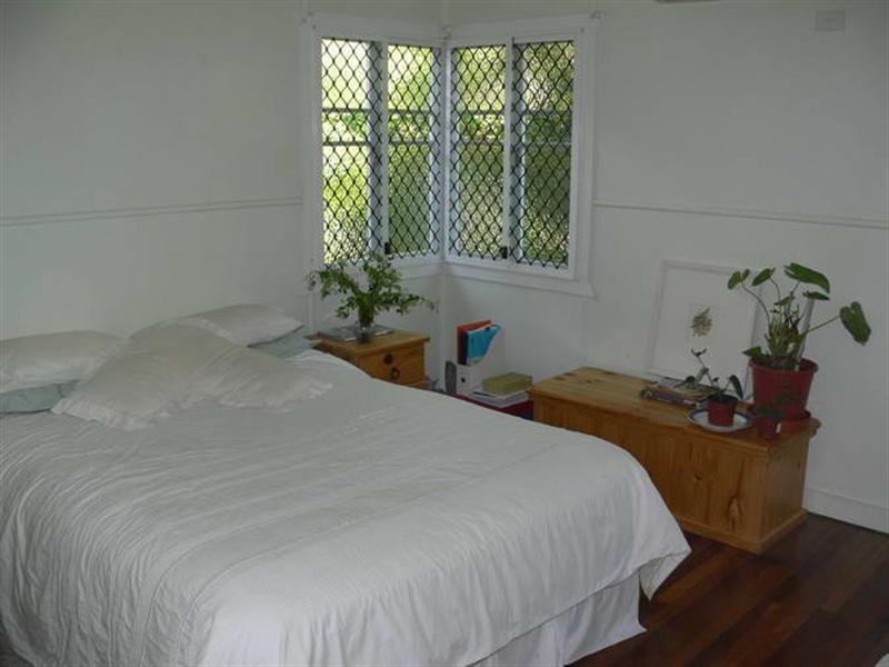 23 Russell Street, Esk QLD 4312