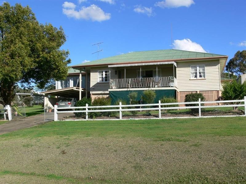 68-70 Fulham Street, Toogoolawah QLD 4313