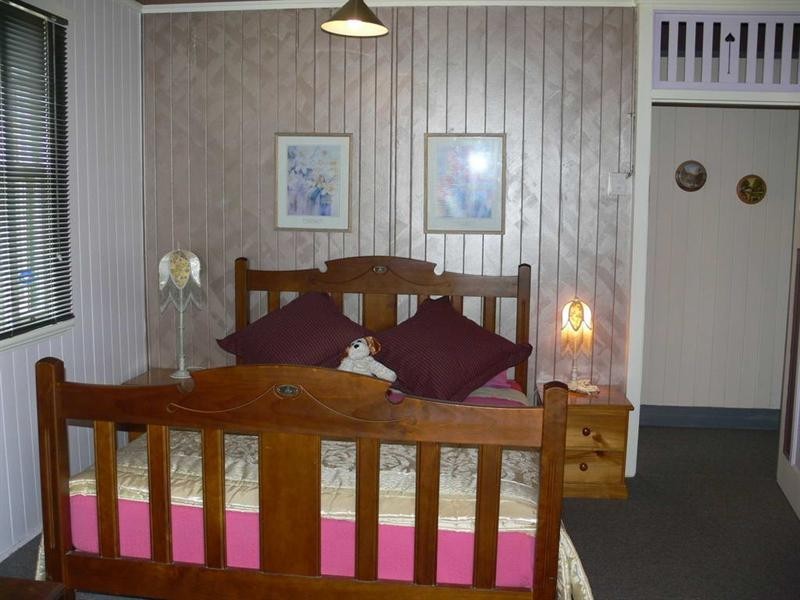 69 Highland Street, Esk QLD 4312