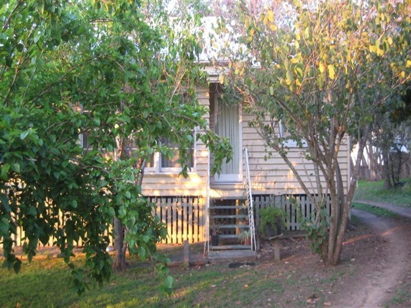 8 Kelly Court, Esk QLD 4312