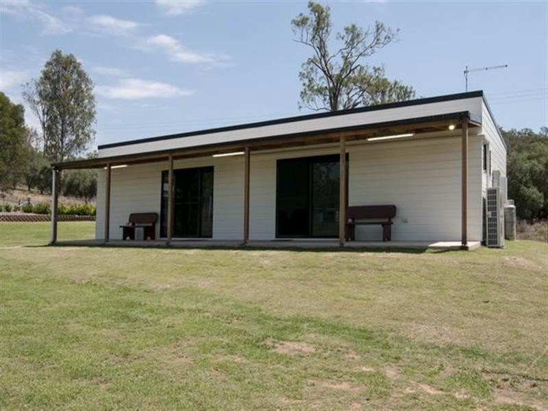 15 Graves Road, Esk QLD 4312