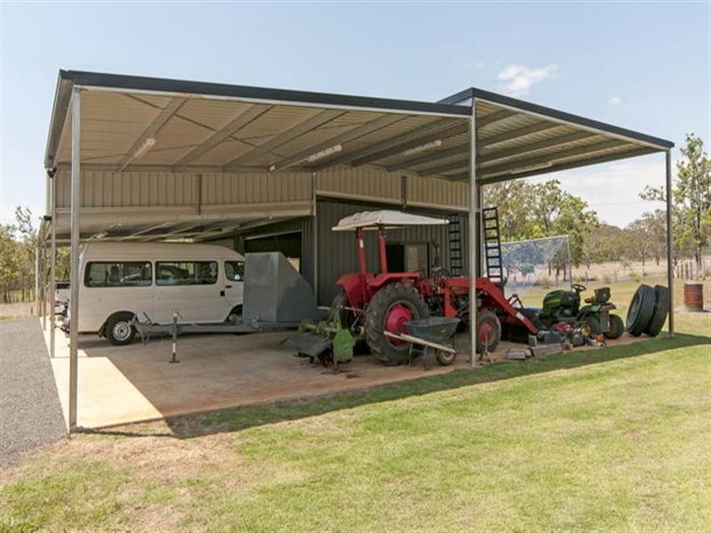 15 Graves Road, Esk QLD 4312