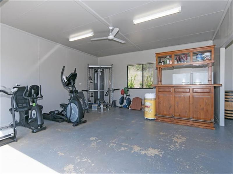 15 Graves Road, Esk QLD 4312