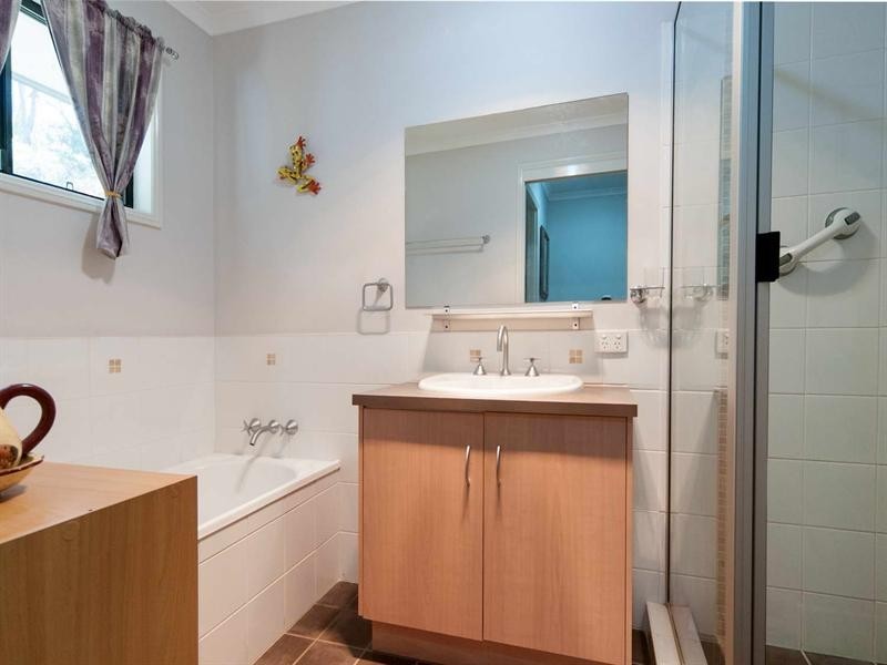 80 Mackenzie Lane, Redbank Creek QLD 4312