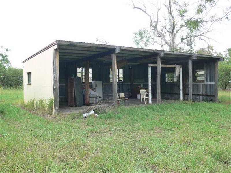 31 Middle Street, Esk QLD 4312