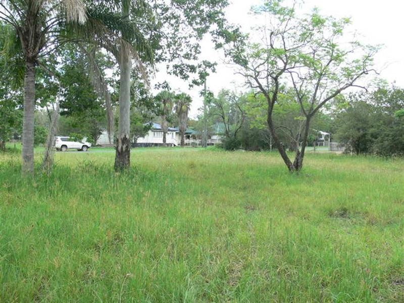 31 Middle Street, Esk QLD 4312