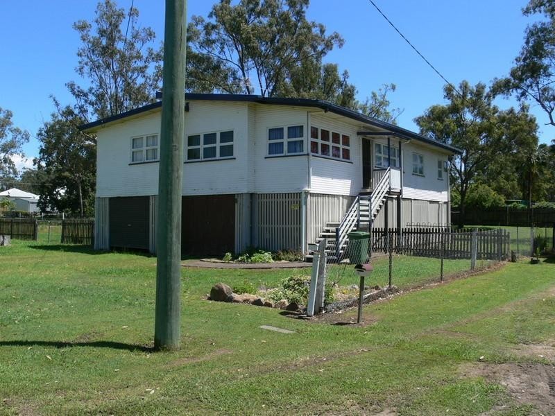 39 Dingyarra Street, Toogoolawah QLD 4313
