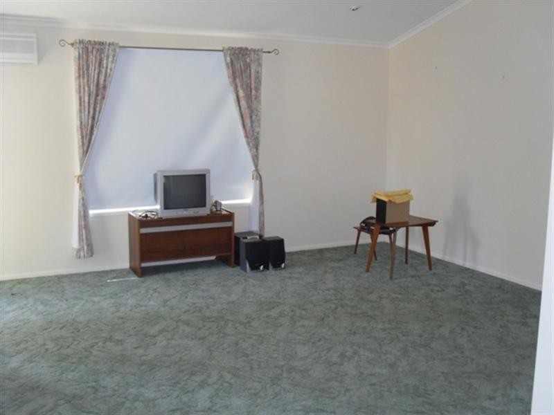 115 Cedar Avenue, Esk QLD 4312