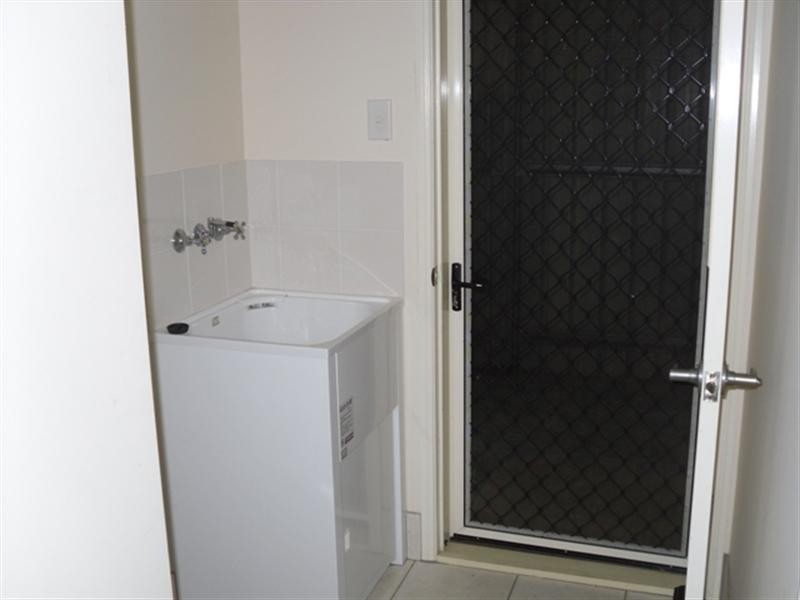 115 Cedar Avenue, Esk QLD 4312