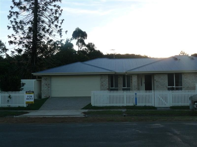 25 Edward Street, Esk QLD 4312