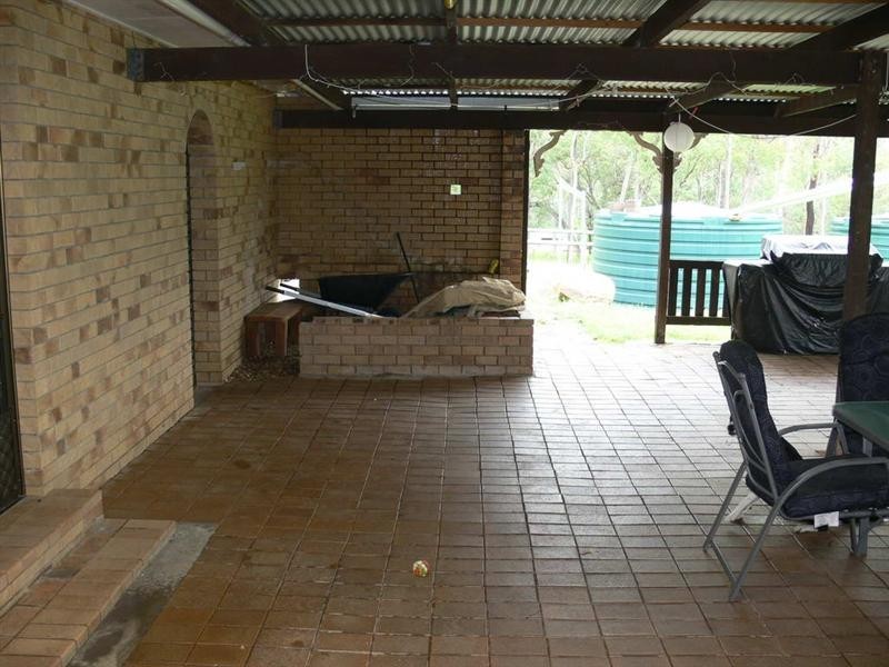 525 Willaura Drive, Mount Hallen QLD 4312