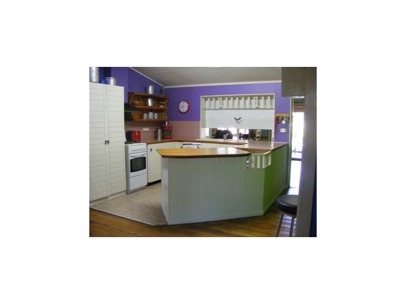 33 Cedar Avenue, Esk QLD 4312