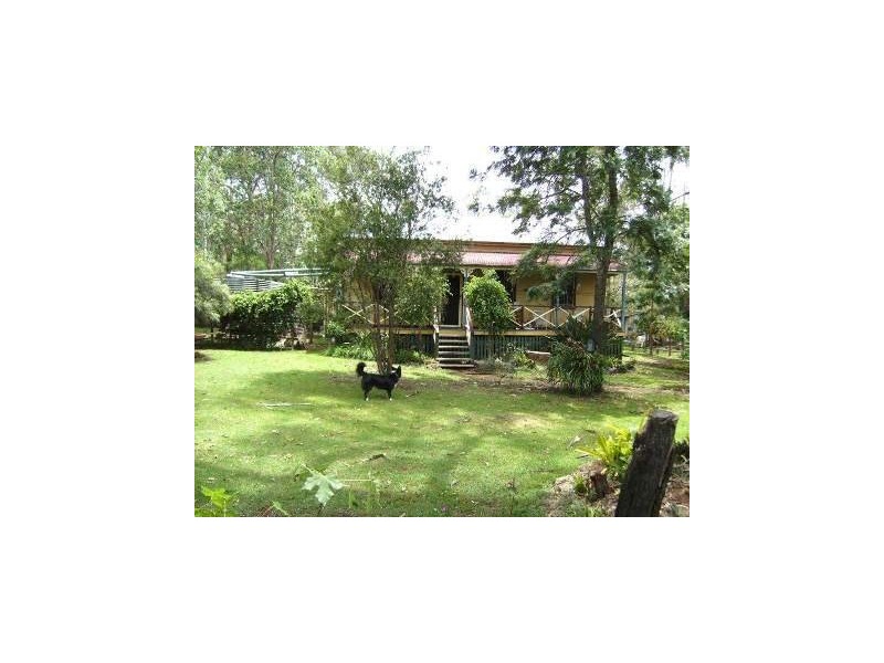 33 Cedar Avenue, Esk QLD 4312