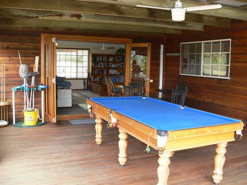 194 Highland Street, Esk QLD 4312