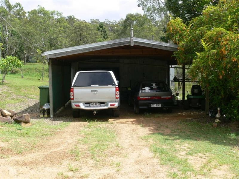 194 Highland Street, Esk QLD 4312