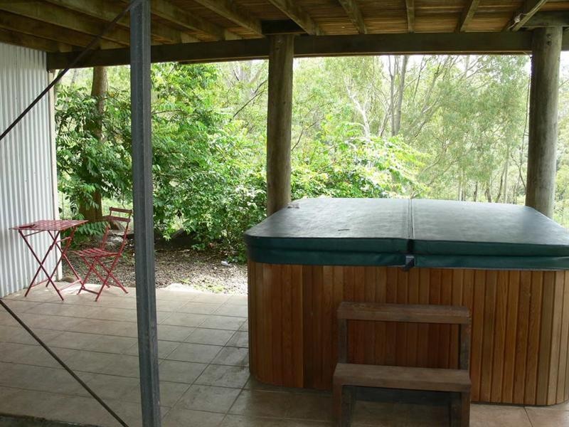 194 Highland Street, Esk QLD 4312